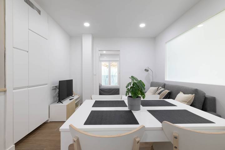 Ganze Wohnung, Apartment Candida mit Bergblick, Gemeinschaftsgarten und Klimaanlage in San Cosme de Outeiro, Outes