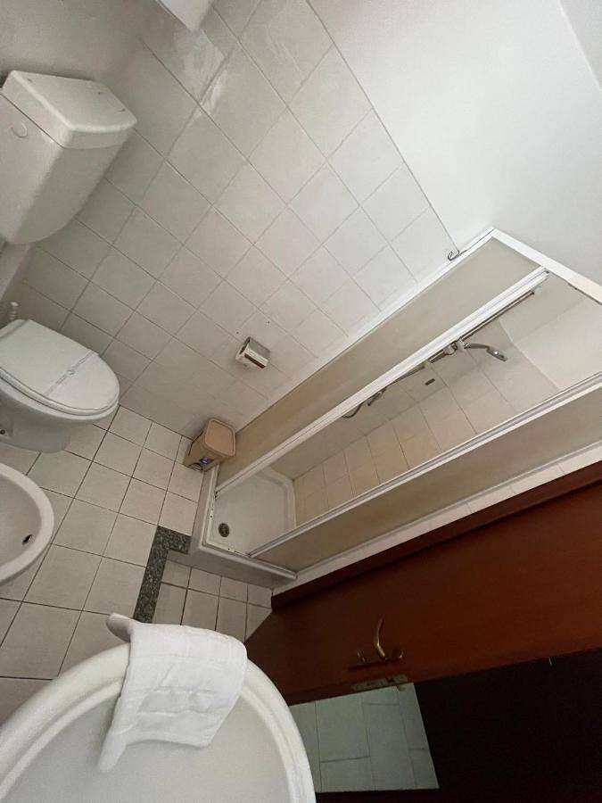 Gîte pour 3 personnes, avec jacuzzi et balcon dans Gallico Marina - 4