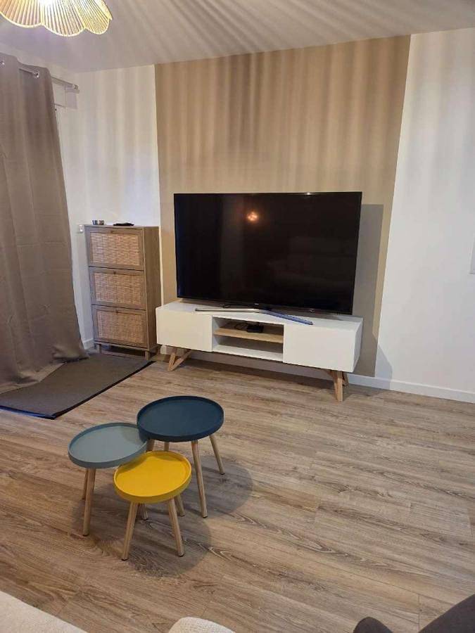 Appartement entier, One-Bedroom Apartment in Venzolasca, Arrondissement de Corte