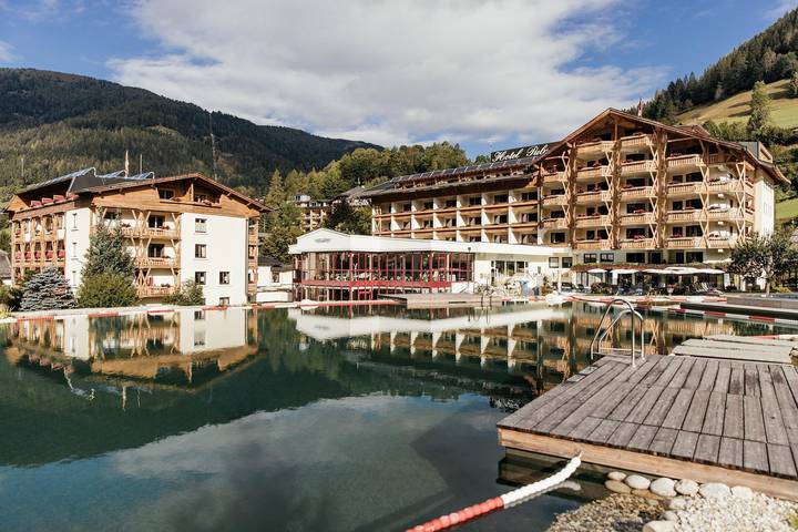 Hotel für 4 Personen, mit Sauna und Whirlpool sowie Pool und Garten in Bad Kleinkirchheim