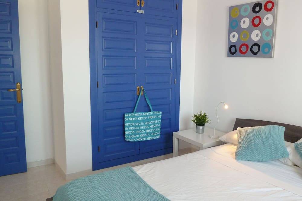 Hel lejlighed, Luxury penthouse with sea view of 85 m² + terrace / solarium of 65 m² in Torrox Costa, Torrox