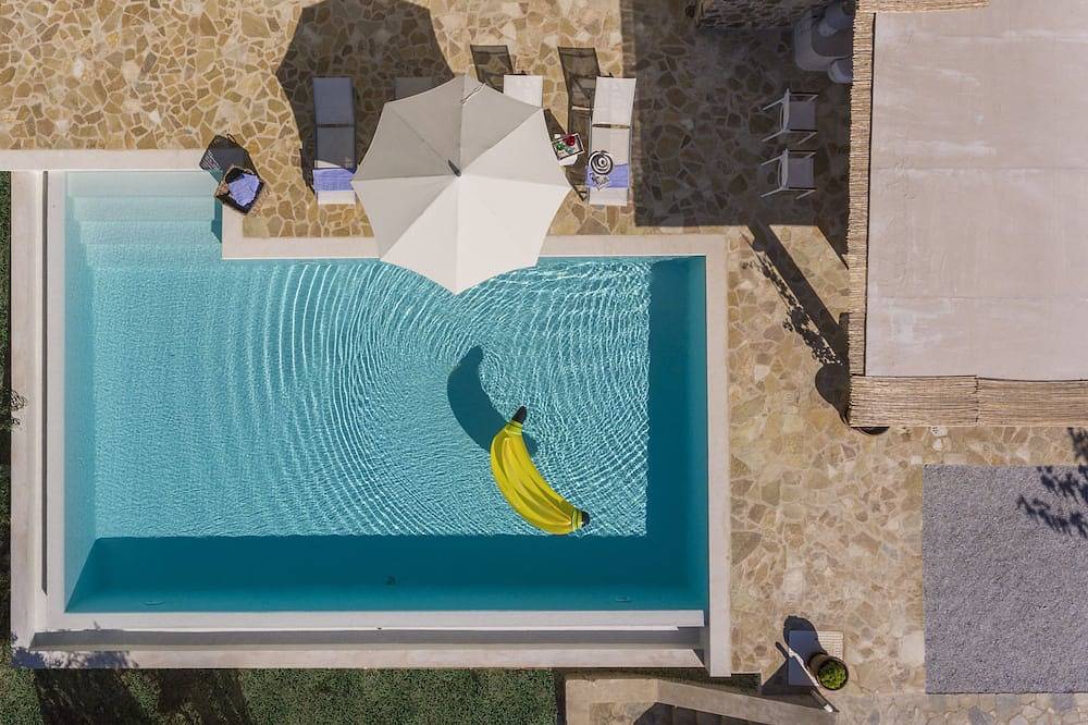 Goldielocks 6-Bedroom Beachfront Villa Skiathos in Platanias (Thessaly), Sporaderne