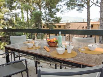 Gîte pour 4 personnes, avec terrasse et jardin à Saint-Cyr-sur-Mer