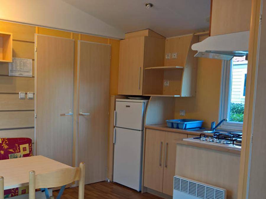 Camping Le Devancon - Mobilheim 4 personen - Maxi Confort Irm Loggia 4 pers 2Schlafzimmer - Klima in Peynier, Aix-en-Provence und Umgebung