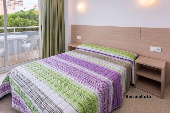 Ganze Wohnung, Feriendorf Solmar Apartment 6 Pax für 6 Personen  in Els Pins Blanes, Blanes