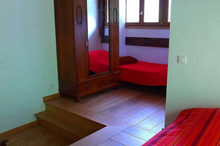 Location de vacances pour 8 personnes, avec jardin à Nohèdes - 2