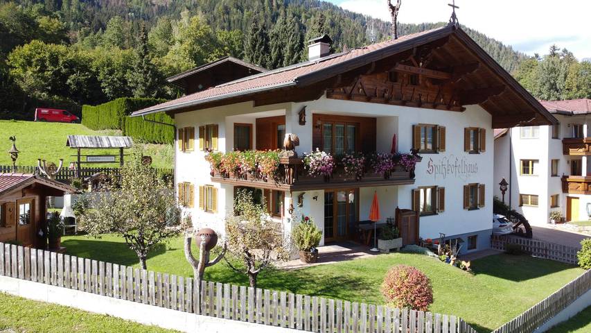 Ferienwohnung für 4 Personen, mit Terrasse und Garten am Großglockner - 2