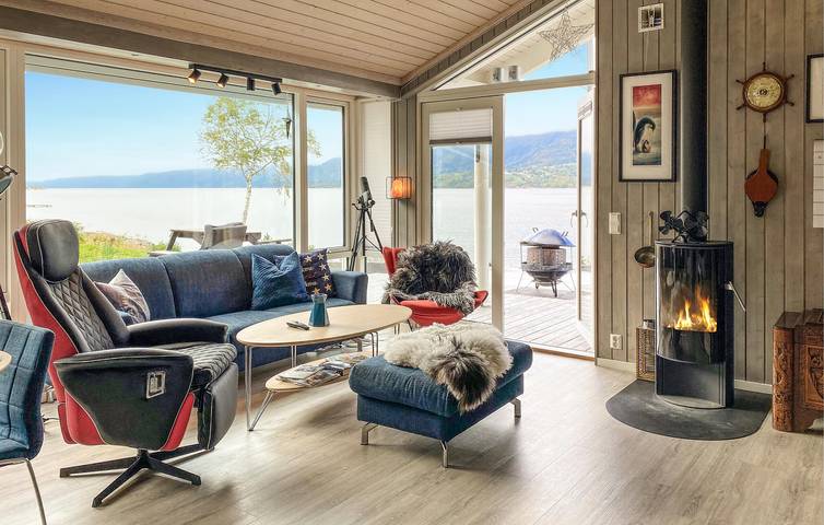 Ferienhaus für 6 Personen mit Garten in Nesset, Nördliches Fjordnorwegen