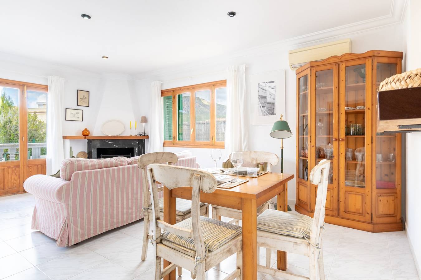 Villa „Mimosa“ mit Meerblick, Wlan und Klimaanlage in Colònia de Sant Pere, Artà