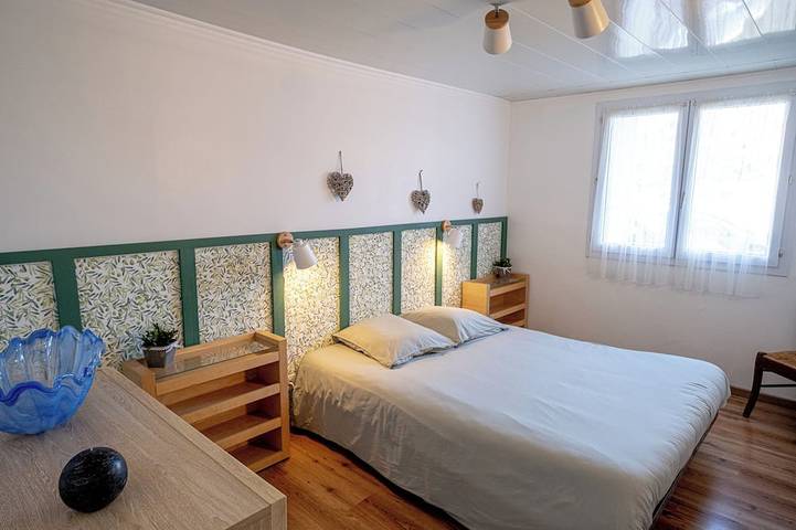 Gîte pour 14 personnes à Saint-Germain-de-Marencennes - 2