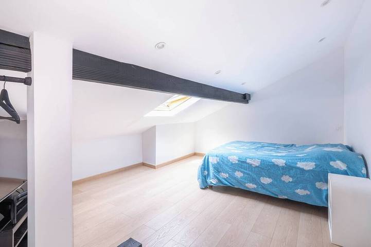 Appartement entier, Studio rénové sous les combles – Paris à 30 min in Argenteuil, Val-d'Oise