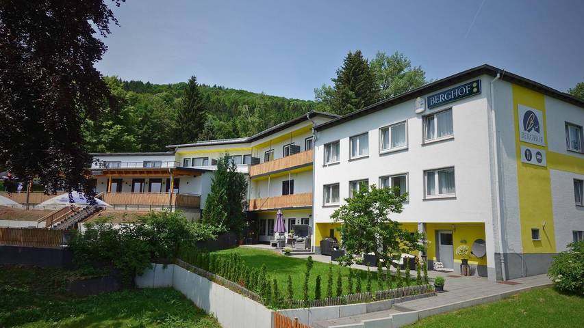 Hotel für 2 Personen, mit Terrasse und Garten in Gersfeld - 2