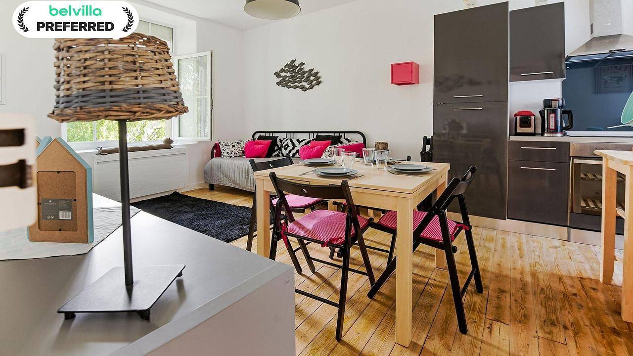 Appartement de vacances entier, Appartement de vacances pour 2 personnes avec vue sur le lac in Saint-Benoît-de-l'Aure, Région de Bayeux