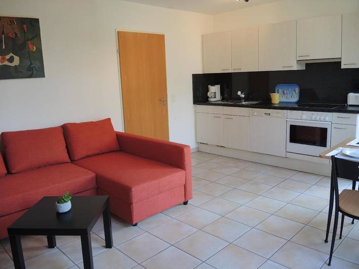 Appartement entier, Holiday apartment on the ground floor of a detached house surrounded by greenery in Ascona, Alpes tessinoises
