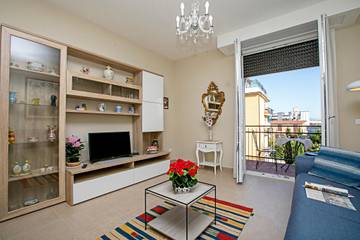 Vakantieappartement voor 5 Personen in Desenzano del Garda, Garda Bergen, Afbeelding 2