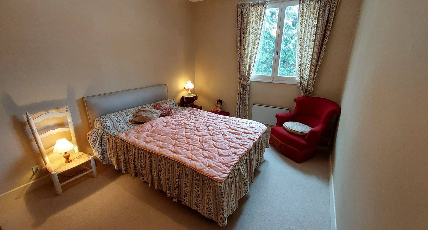 Appartement entier, Appartement avec 2 chambres dans le centre de Mauriac in Massif central