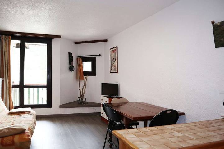 Ganze Wohnung, Studio für 4 P., direkt an den Pisten, Südblick, Haustiere erlaubt in Les Orres, Nationalpark Écrins