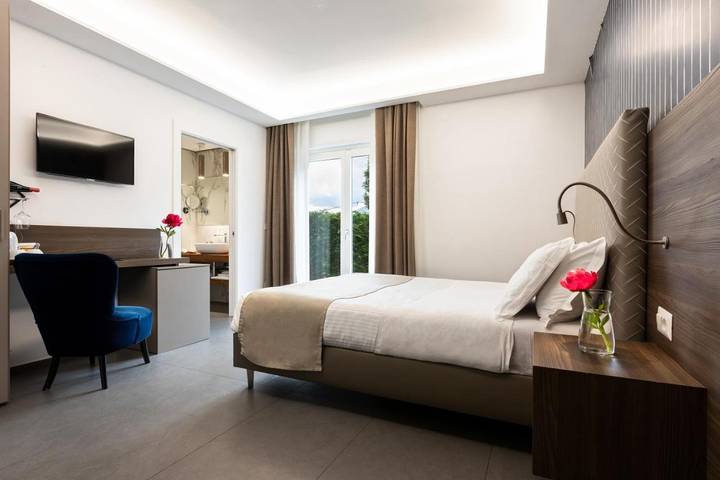 Casa vacanza per 3 persone, con Balcone e Terrazza nonché Giardino e Piscina a Nocera Inferiore