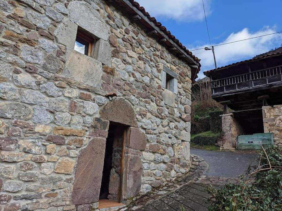 Casa La Parra in Somiedo, Cordillera Cantábrica