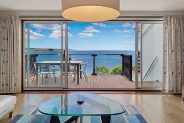 Location de vacances pour 9 personnes, avec terrasse ainsi que vue sur l’océan et vue dans Pembrokeshire