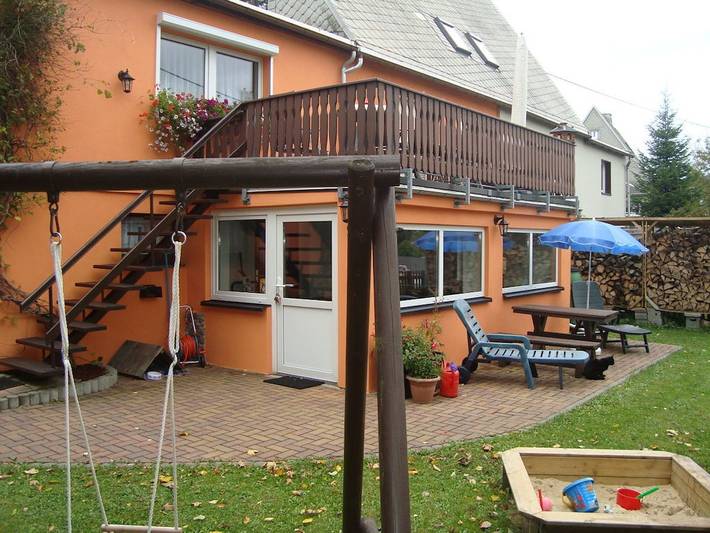 Ferienhaus für 8 Personen, mit Balkon und Terrasse sowie Garten in Seiffen - 2