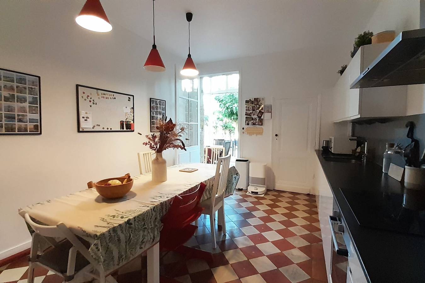  Superb House With Balcony In Talence in Burdeos, Región de Burdeos