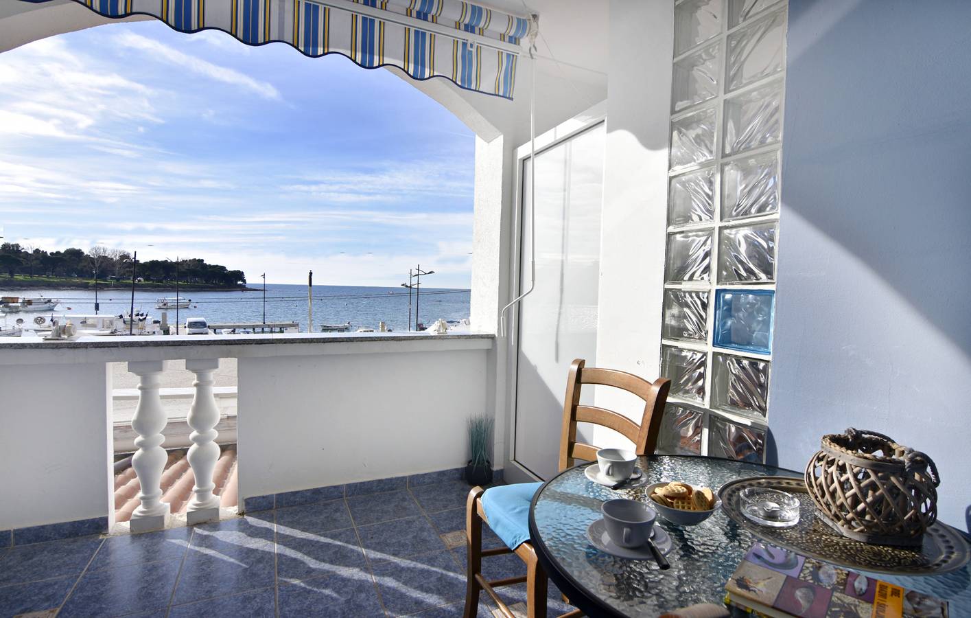 Ganzes Studio, Atemberaubender Meerblick von Ihrer Terrasse in Umag, Umag und Umgebung