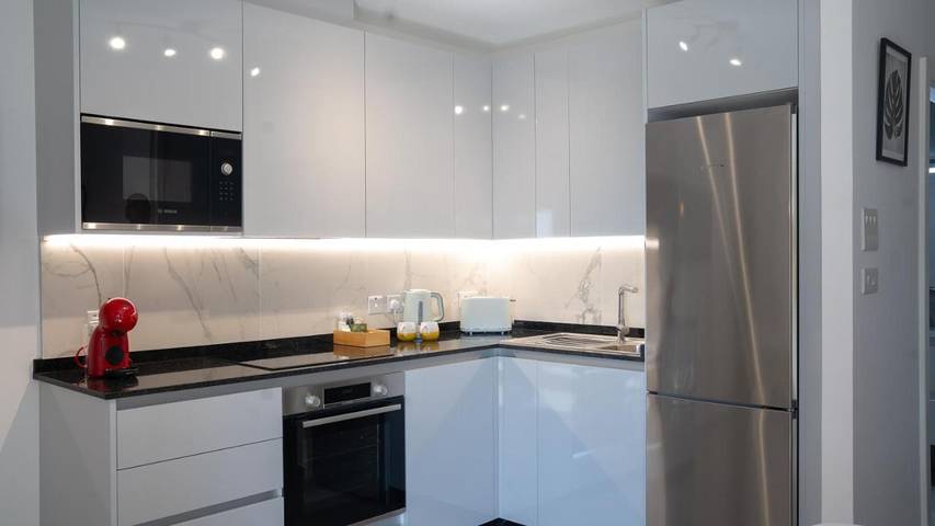 Location de vacances pour 4 personnes, avec jacuzzi et balcon ainsi que sauna et piscine à Gibraltar - 3