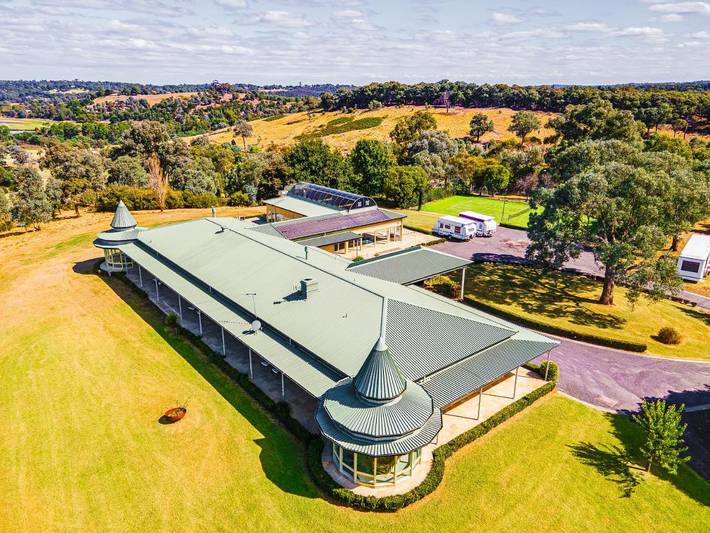 Villa voor 28 personen, with tuin and zwembad as well as terras and uitzicht in Victoria