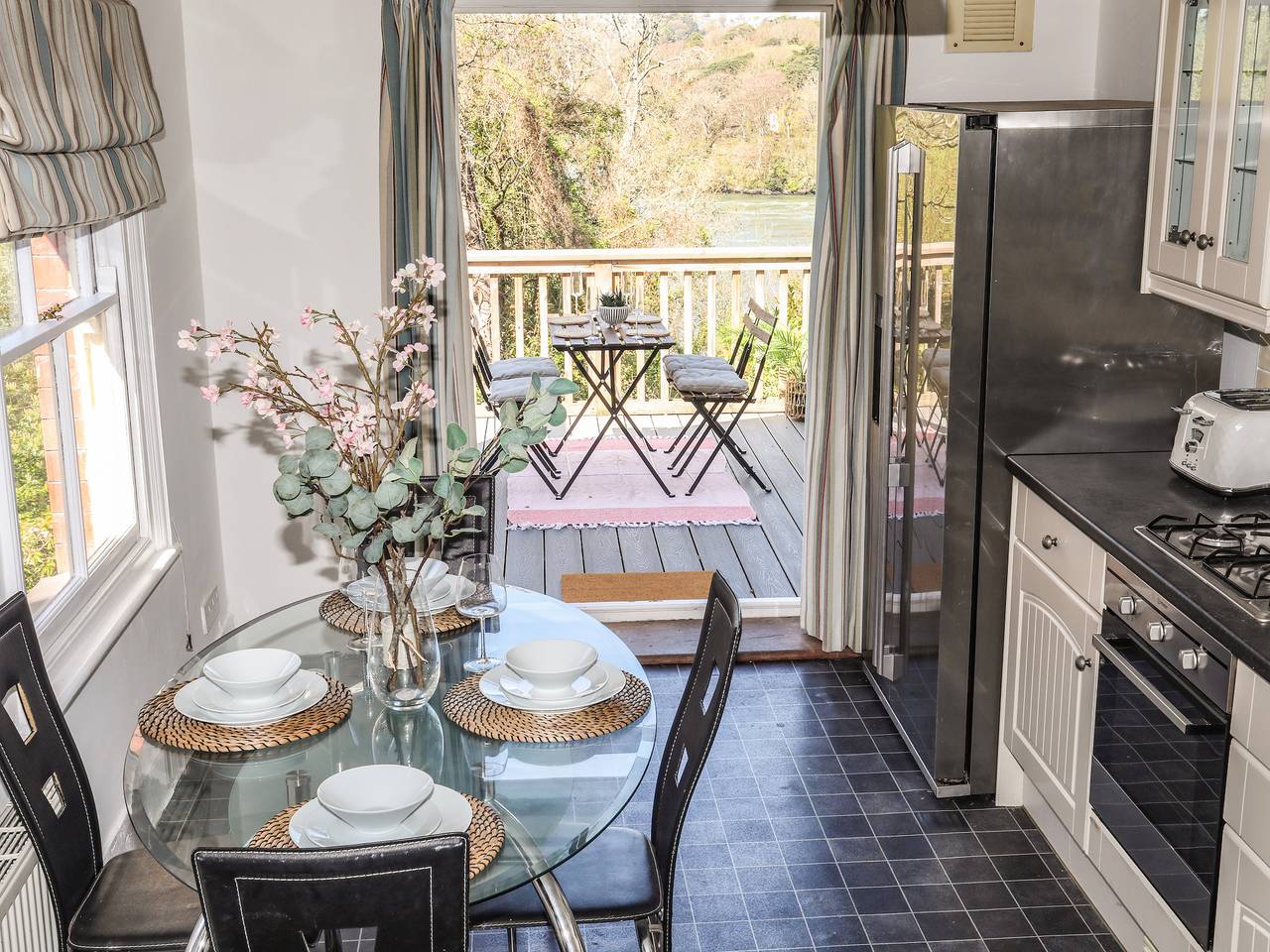 Ceris Lodge in Bangor, Gwynedd