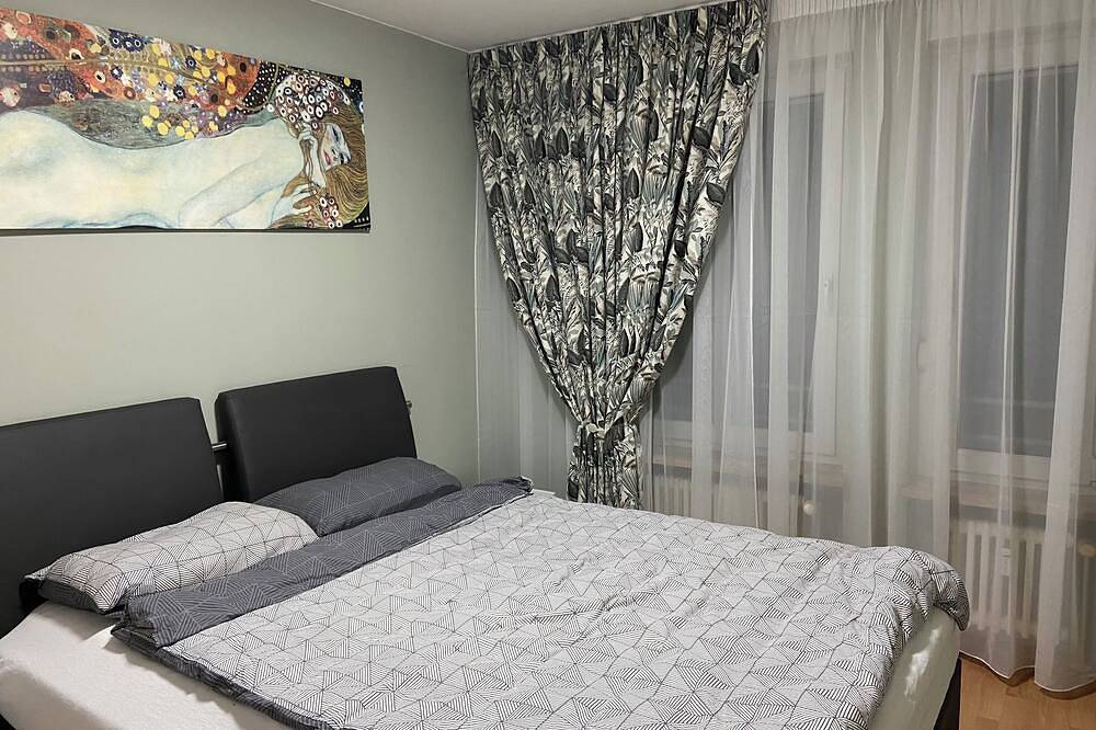 Ganze Wohnung, Nahe Airport Ber/ Adlershof und Studio Berlin, ruhig gelegen; Öpnv; Bab; Netflix in Schönefeld, Dahme-Spreewald