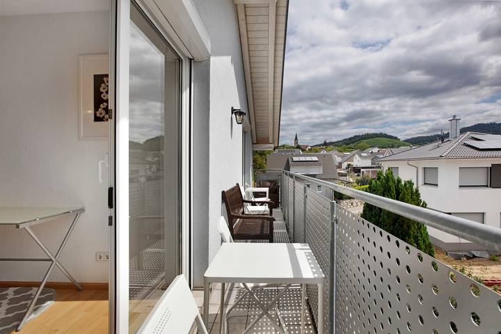 Ganze Wohnung, Ferienwohnung 'Haus Castellblick 3' mit Bergblick, Balkon und Wlan in Ballrechten-Dottingen, Südschwarzwald