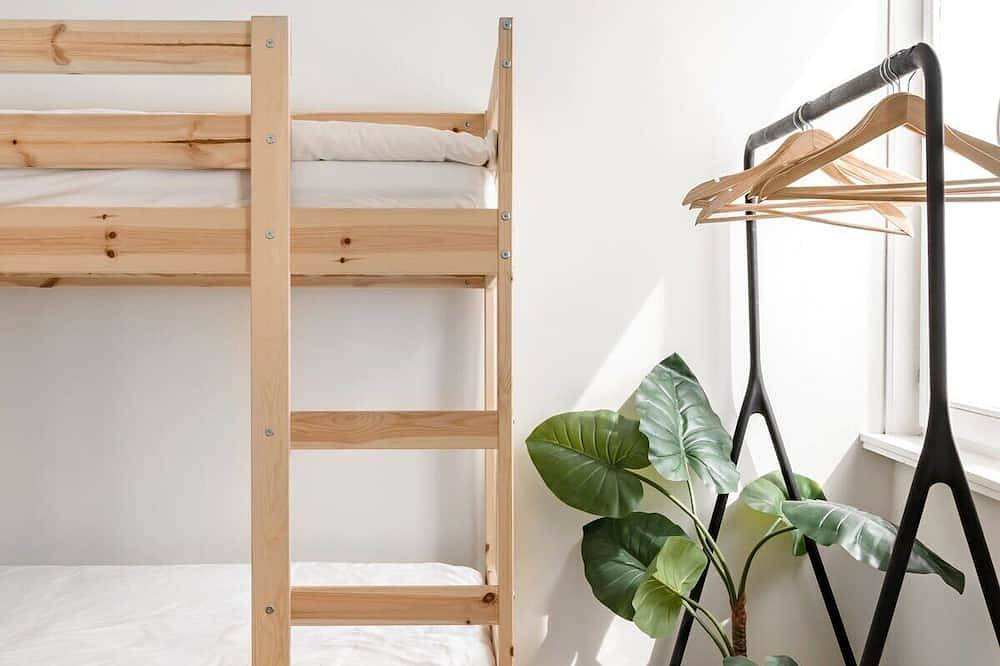 Urban Comfort: Central 2-Br Townhouse for 6 in Gand, Provincia delle Fiandre Orientali