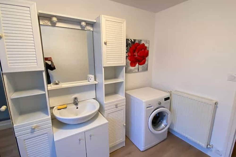 Ganze Wohnung, La Coubre - Apt 2/4 pers 65m2 terrace and secure parking lot in Saint-Palais-sur-Mer, Côte de Beauté