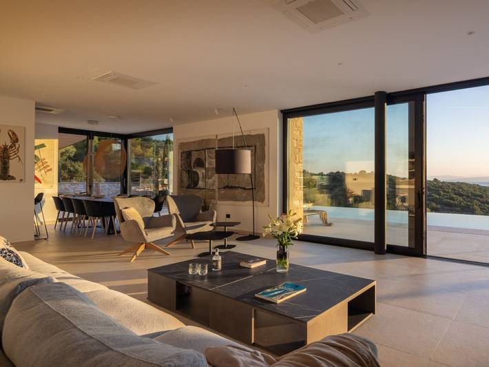 Villa pour 13 personnes, avec Balcon ainsi que Jardin et Piscine dans Vis - 3