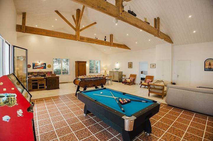 Location de vacances pour 13 personnes dans Plage Les Sables D Or