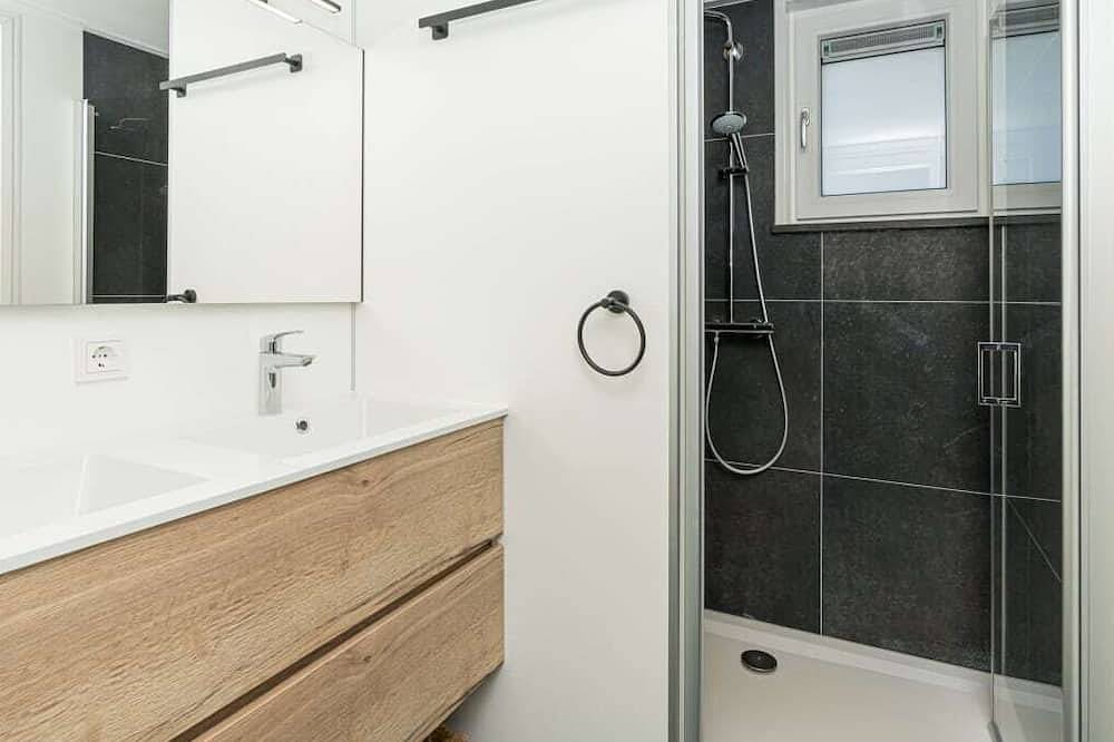 Dieses Chalet für 4 Personen heißt Sie am Rande des Parks willkommen. Das Chalet verfügt über ein mo in Burgh-Haamstede, Zeeuwse Kust