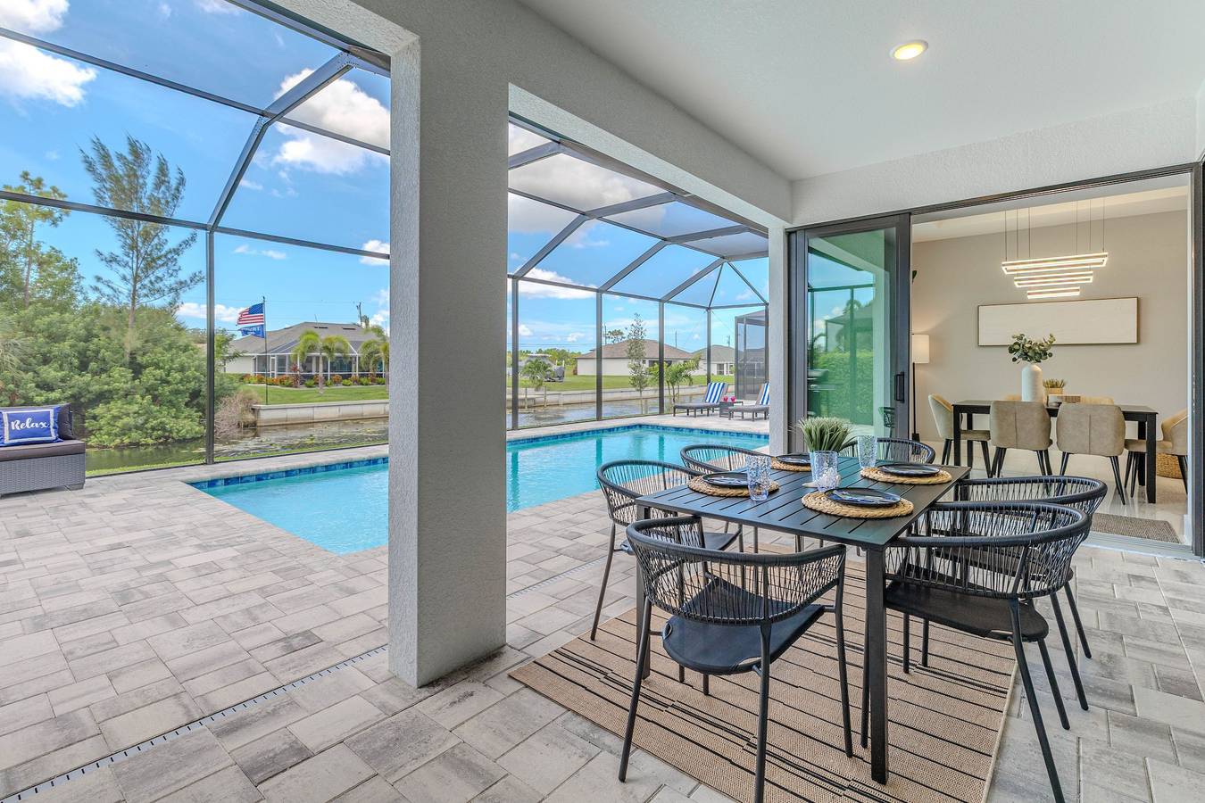 Palmetto Serenity in Cape Coral in Cabo Coral, Southwest Florida