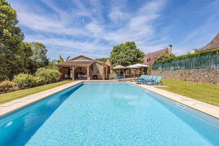Location de vacances pour 6 personnes, avec Jardin et Piscine à Pezuls