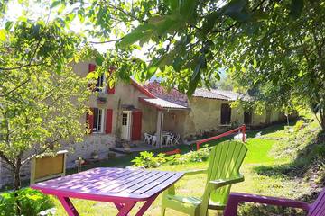 Gîte pour 6 personnes, avec jardin et jacuzzi à Montoulieu