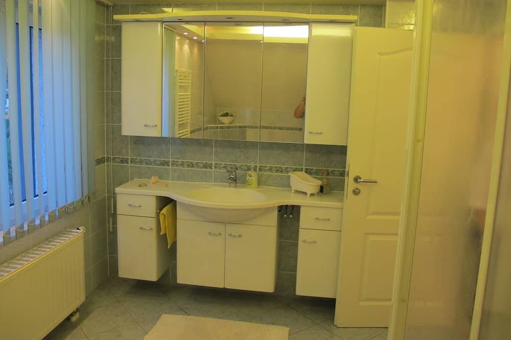 Ganze Wohnung, Exclusive Ferienwohnung in Alt-Erkrath, Erkrath