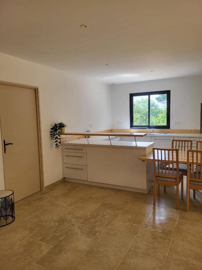 Location de vacances pour 6 personnes, avec Terrasse et Piscine à Salazac - 3