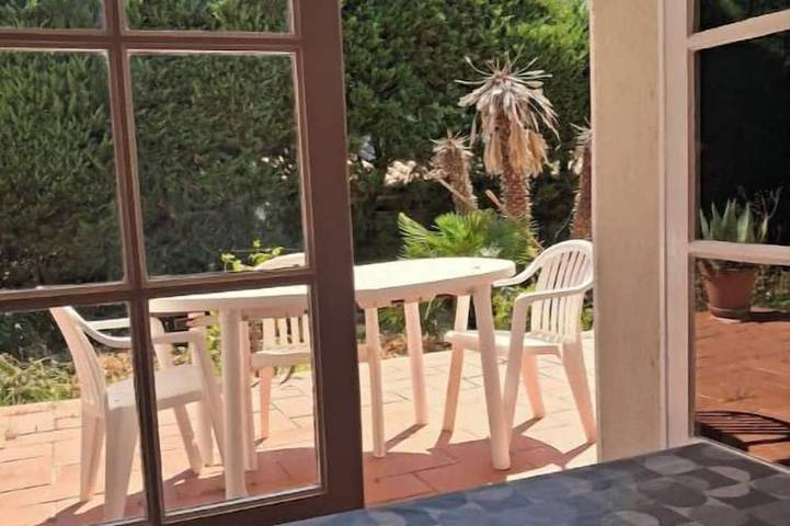 First floor villa 6km from the sea in La Garde, Mittelmeerküste (Frankreich)