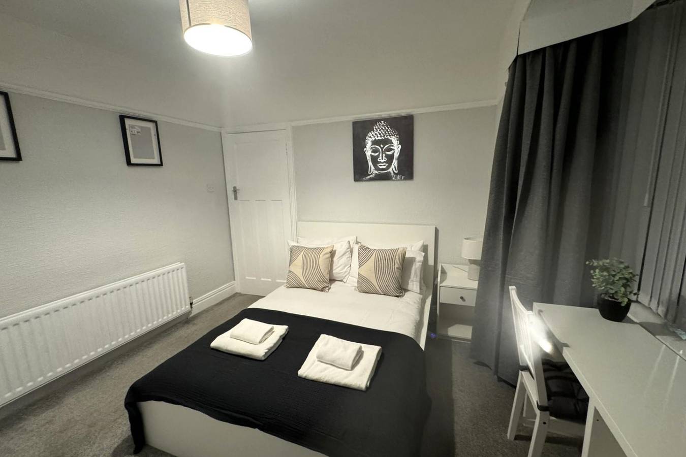 Entire holiday apartment, Kentmere Apartment - Sleeps 4 - Pet friendly in Newcastle upon Tyne, North East England