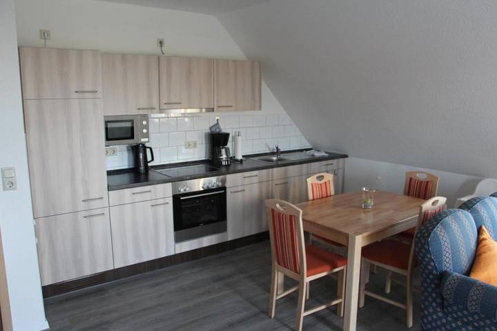 Ferienwohnung für 4 Personen, mit Balkon und Terrasse sowie Garten und Ausblick in Minsen - 2