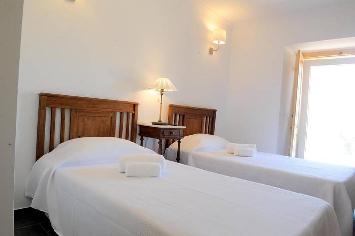 Location de vacances pour 2 personnes, avec piscine ainsi que jardin et vue, animaux acceptés dans Torres Novas - 4