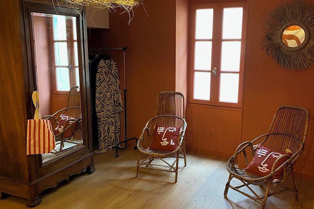 Maison de village avec Spa in Saint-Gervais, Région de Nîmes