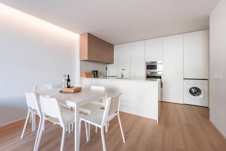 Gîte pour 5 personnes, avec Terrasse ainsi que Jardin et Piscine à Apúlia - 3