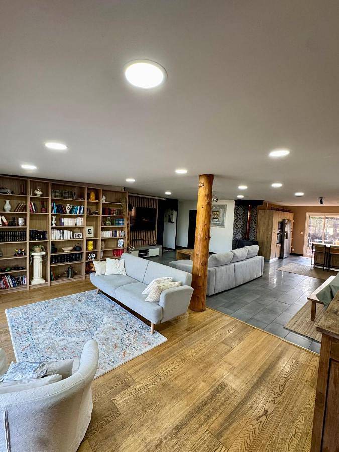 Ma maison en bois avec Jacuzzi in Lavelanet, Ariège