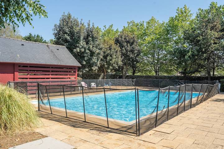 Apartamento entero, Grand Appartement Familial Vue Port avec Piscine in Kerjouanno, Arzon